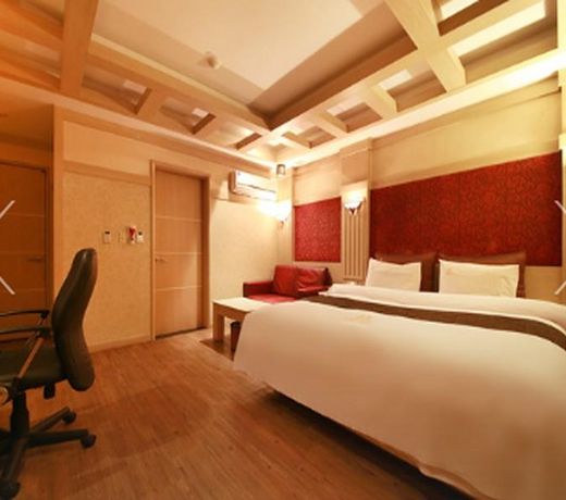 Kobos Hotel