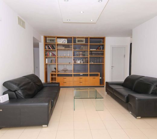 Big and cosy apt in Palmah st