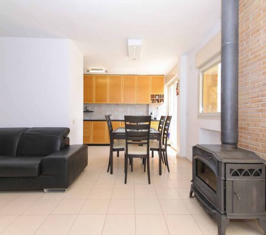 Big and cosy apt in Palmah st