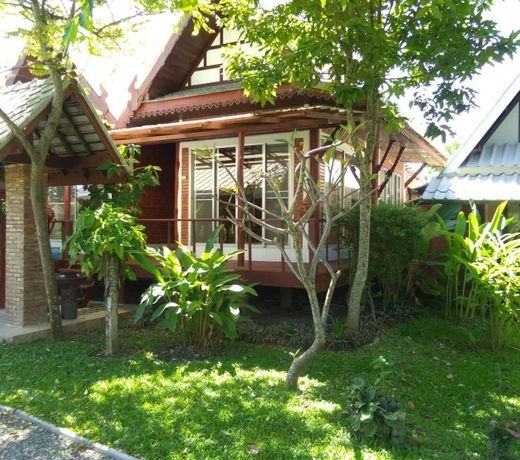 Bue Lung Villa