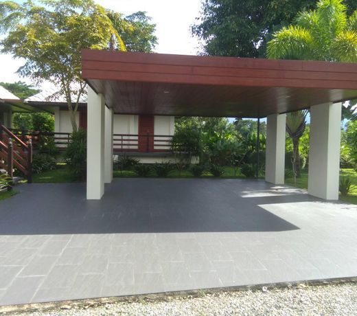 Bue Lung Villa