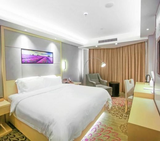 Lavande Hotel Nanchang Bayi Plaza