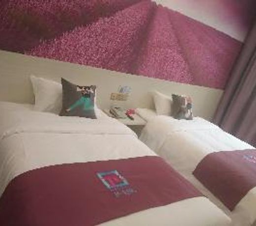 Pai Hotel Nanchang Pavilion of Prince Teng Chuanshan Plaza Snack Street