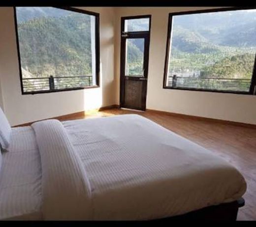 OYO 9407 Hotel Anjukul