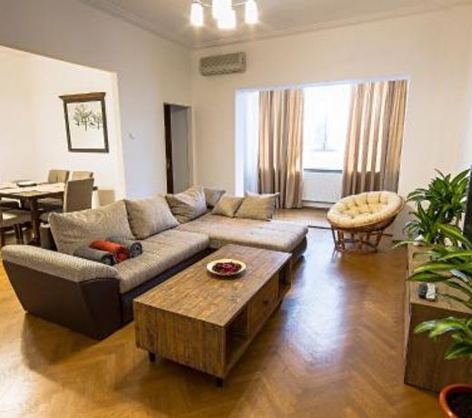Athenee Residence 1