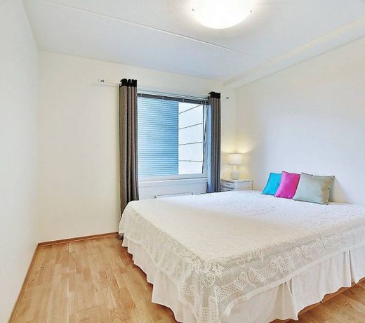 âBy Oslo Bus Terminal/Central Station, sleeps 8â