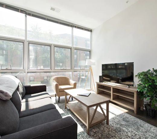 Converted 3BR/2Bath in Lincoln Park