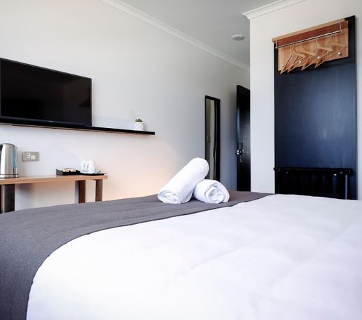 No. 9 Hotel