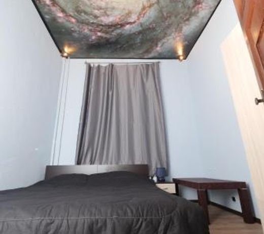 TOP center - very comfortable private room