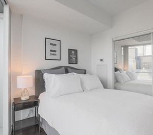 Noel Suites - York and Harbour St.
