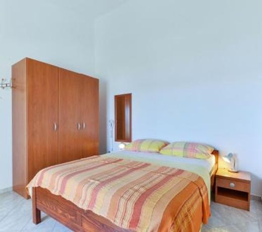 Apartment house Inga