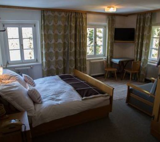 Hotel Echo