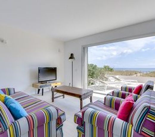 YupiHome Son Serra First Line Villa