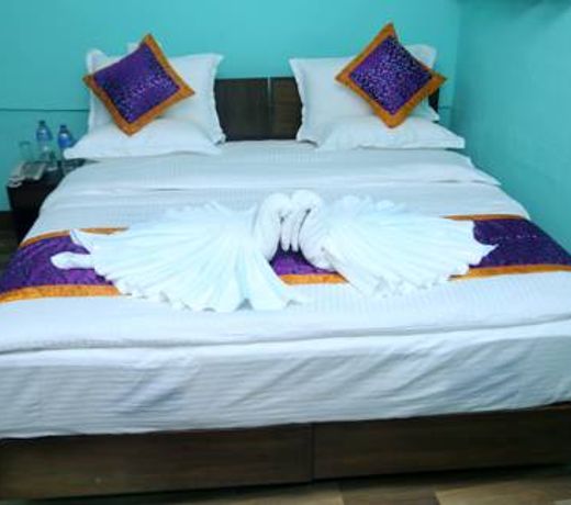 Hotel Rising Home