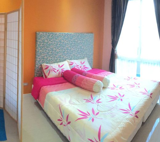 Pattaya residence with the AMAZING swimming pool