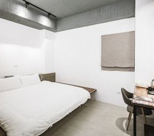Tiin Tinn - Rivershore B&B