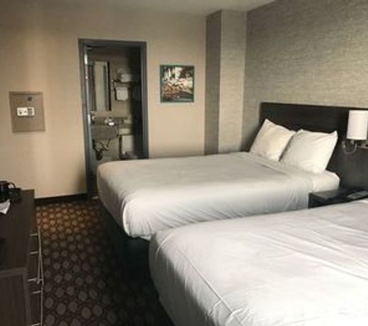 LeTap Hotel near AirTrain JFK Airport