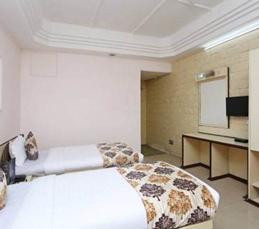 OYO 10264 Hotel Midtown