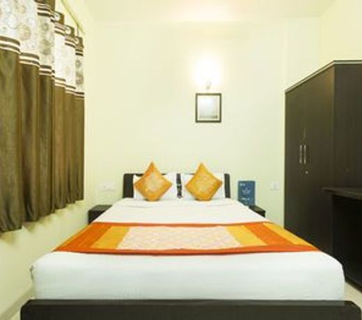 OYO 10221 Hotel E Serai