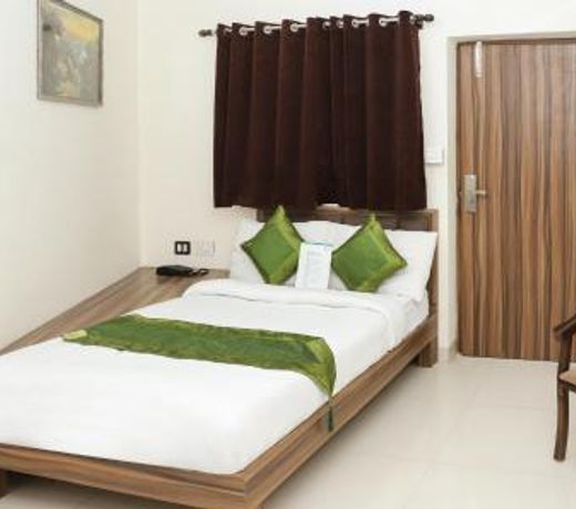 OYO 10213 Hotel Panache