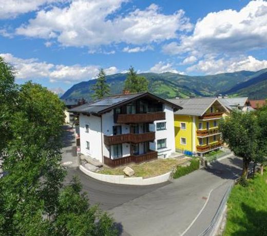 Finest Villa Zell am See by All in One Apartments