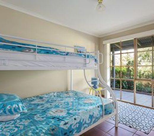 Ocean Breeze Retreat - with spa and space