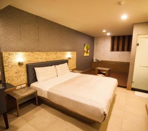 Love Hotel