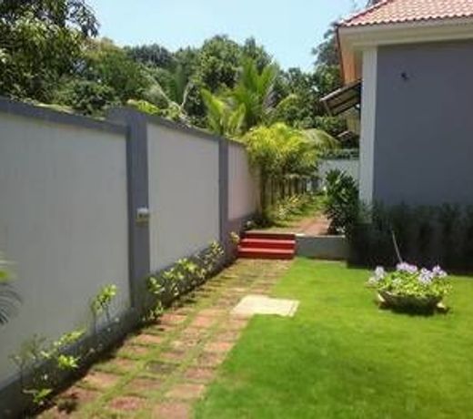 Crown Villa Vagator