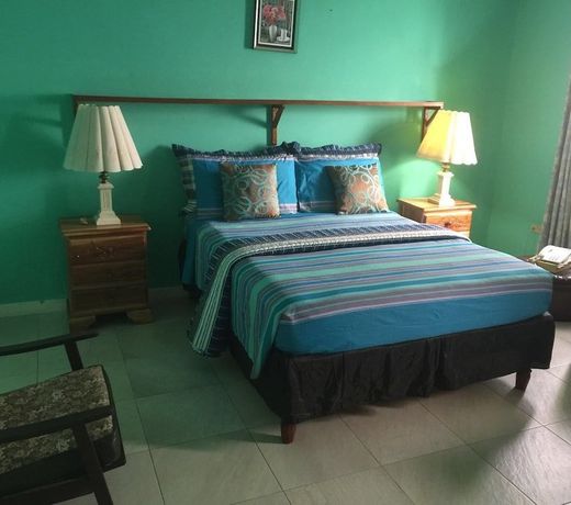 Cool Breeze Beach Studio