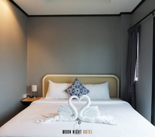 The Moon Night Ao Nang Hotel
