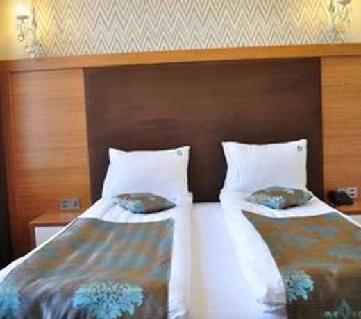 Drop Inn Baku