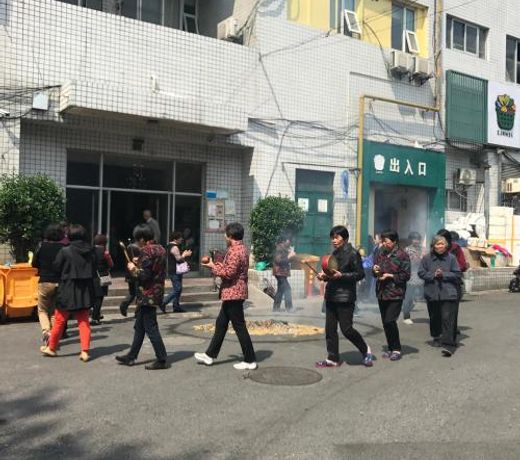 Books&Bed Close to the Lake