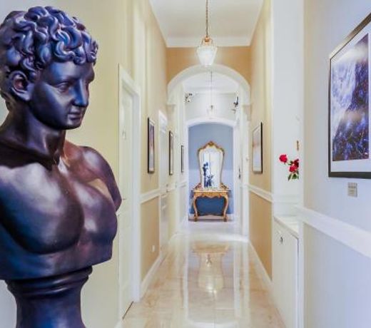 L'Opera Rooms & Suite