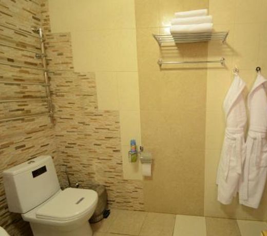 Sem Pyatnits Hotel