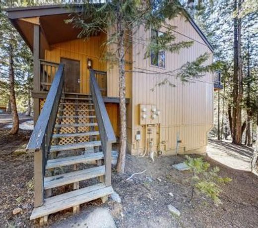 Living Pines Condominium
