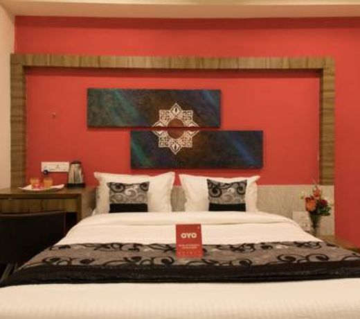 OYO 10254 Hotel Taha Pride