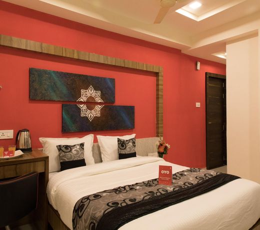 OYO 10254 Hotel Taha Pride