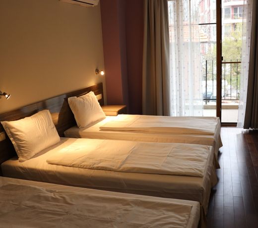 Roots Hotel and Wine Bar