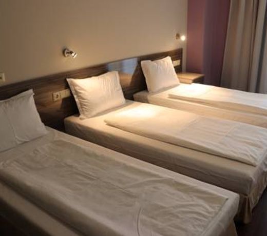 Roots Hotel and Wine Bar