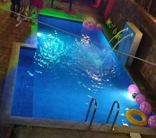 Ronnie's Private Pool Villa