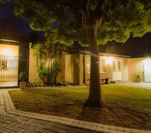 Chambers Guesthouse