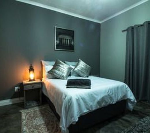 Chambers Guesthouse