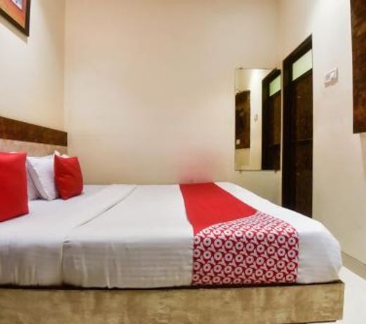 OYO 11511 Hotel Embassy Grand