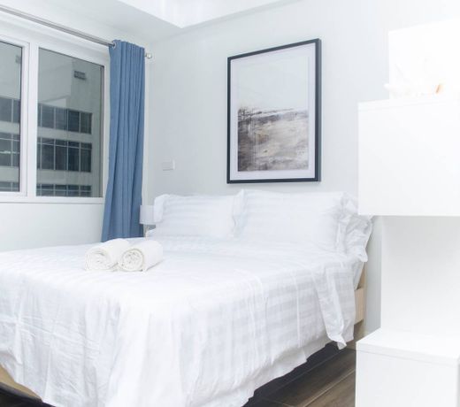 Stylish Studio Apartment- NETFLIX & BGC @Indigo