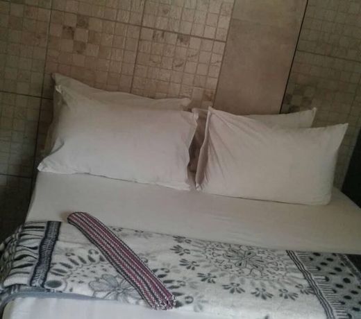 Royal Crown Guesthouse