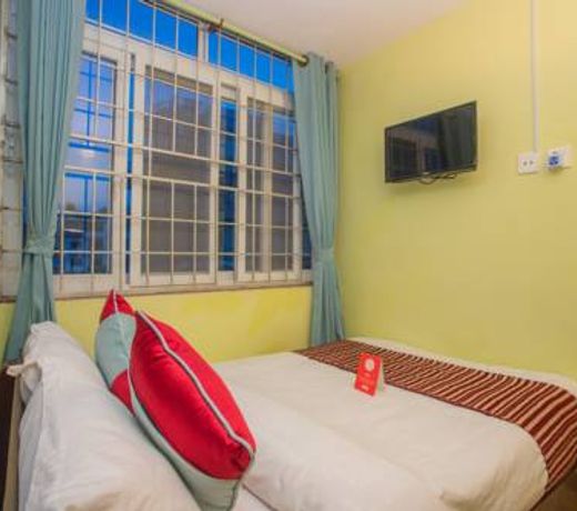 OYO 163 Hotel Arhant Inn