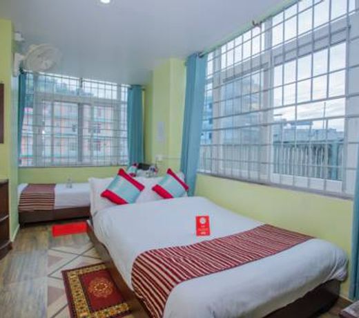 OYO 163 Hotel Arhant Inn