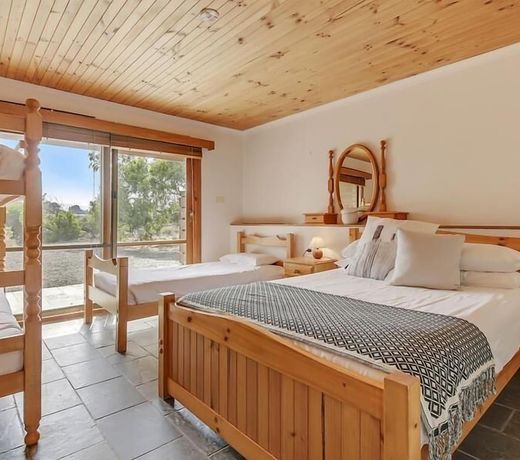 Steeles Island Retreat