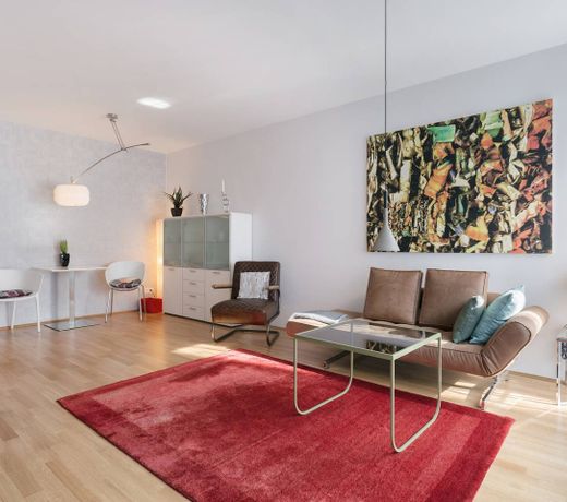 modern living in Dresden Neustadt