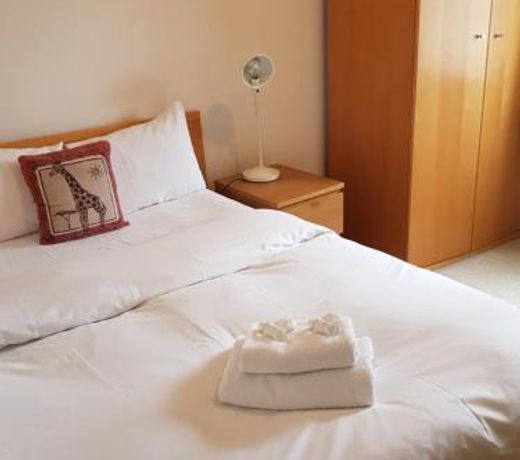 Double Bedroom, WHITECHAPEL-SK